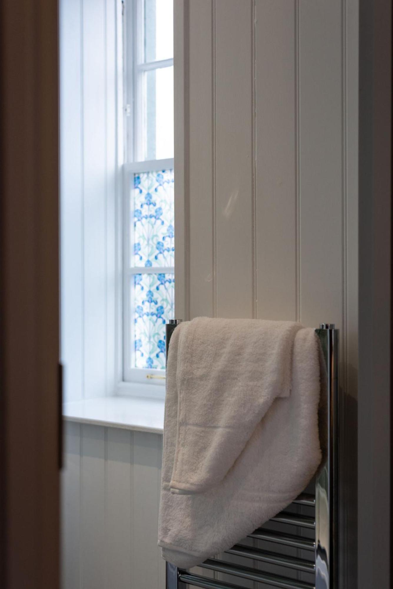 The Three Crowns B&B 플리머스 객실 사진